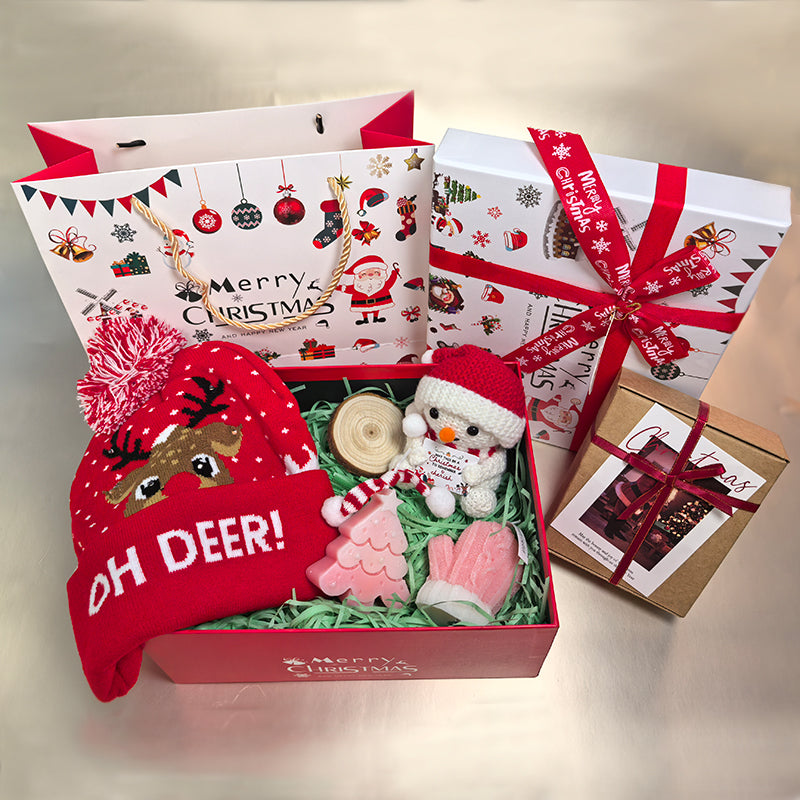Christmas gift box set, desktop cute crochet toy ornament, Christmas hat with LED light, creative glove design, aromatherapy candle for friends, relatives, children, boys and girls, New Year gift box