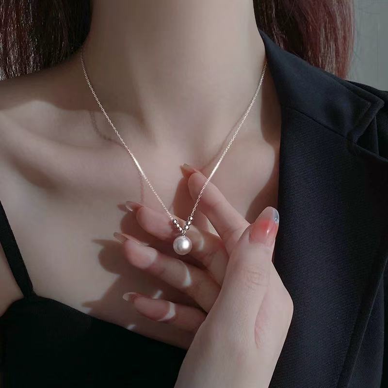 Pearl necklace for women, luxury, niche, high-class, autumn and winter hand made sweater chains, accessories, gifts for friends, gifts for themselves, fashionable and exquisite birthday gifts for sisters, clothing, accessories, necklaces