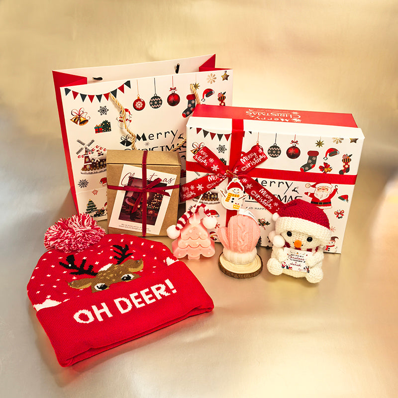 Christmas gift box set, desktop cute crochet toy ornament, Christmas hat with LED light, creative glove design, aromatherapy candle for friends, relatives, children, boys and girls, New Year gift box