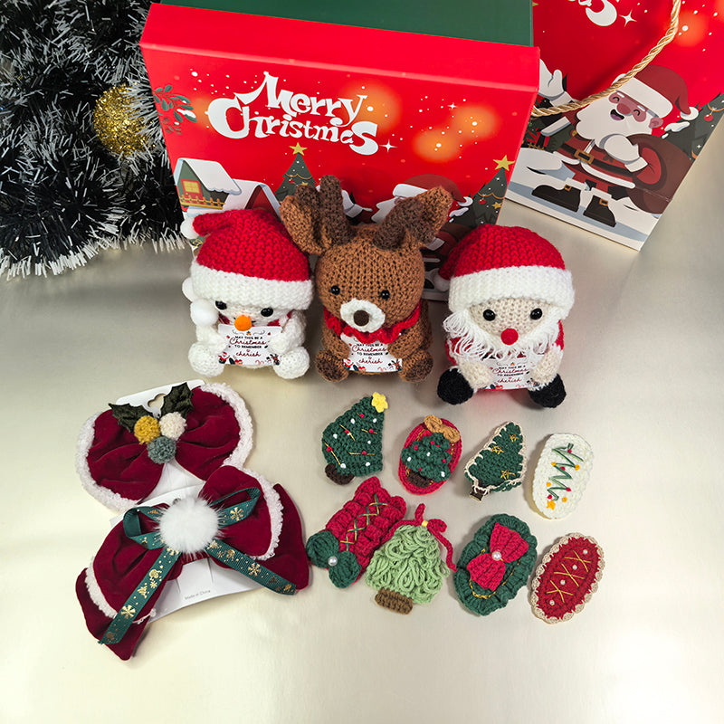 Christmas gift box set for New Year's Christmas girls, beautiful headwear, hair clips, yarn hooks, weaving dolls, small ornaments, Santa Claus, snowman, small brown bear collection, suitable for giving to friends, children, New Year's gifts to her