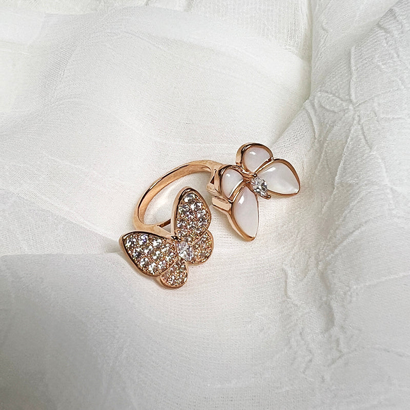 French natural mother of pearl double butterfly ring for women, with a light luxury and high-end temperament. The opening can be adjusted with the index finger ring, giving her jewelry a fashionable and personalized girl's ring