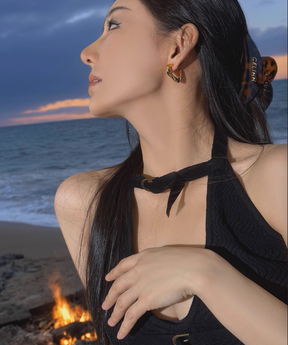 European and American metal diamond grid pattern sparkling and exaggerated large circle earrings with circles, women's light luxury high-end earrings, silver pleated earrings, women's light luxury niche unique design, high-end ear buckle earrings, 20