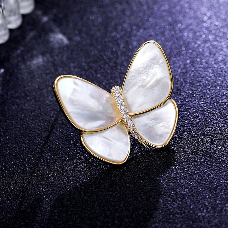 Zircon light luxury clothing corsage female elegant pin mother shell butterfly broken cocoon into butterfly brooch fashion surprise gift for a friend to send sisters fashion surprise gift for herself to send her girlfriend fashion accessories pin sou