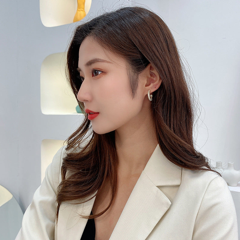 The latest simple style Design sense Korean earrings Personality earrings Temperament geometric zircon earrings 925 silver needle women's clothing Versatile earrings Accessories for yourself Send friends Send sisters jewelry gifts Give her gift boxes