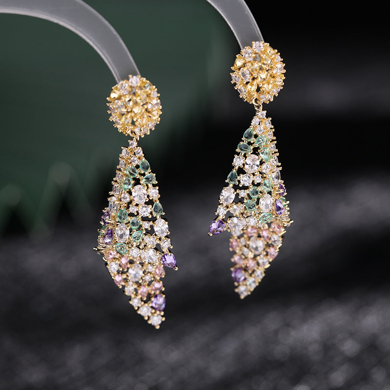 European and American Heavy Industry Color Zirconia Earrings Exaggerated Personality Irregular Zirconia Earrings for Women 925 Silver Needle Conch Earrings Fashionable and Exquisite Popular Clothing Evening Gifts Dress Versatile Shining Feather Shape