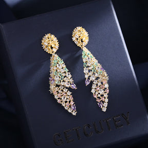 European and American Heavy Industry Color Zirconia Earrings Exaggerated Personality Irregular Zirconia Earrings for Women 925 Silver Needle Conch Earrings Fashionable and Exquisite Popular Clothing Evening Gifts Dress Versatile Shining Feather Shape