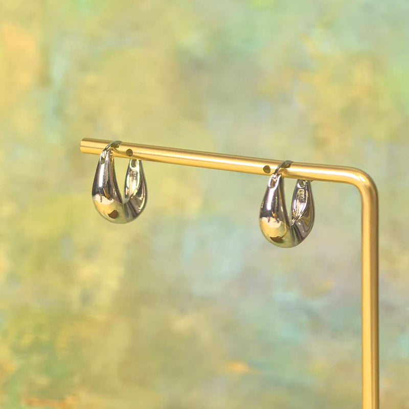 Metal ring ear clasps, simple and cool style earrings, female fashion temperament, versatile earrings, high sense, send her to friends, send sisters small lucky gifts, Thanksgiving gift box