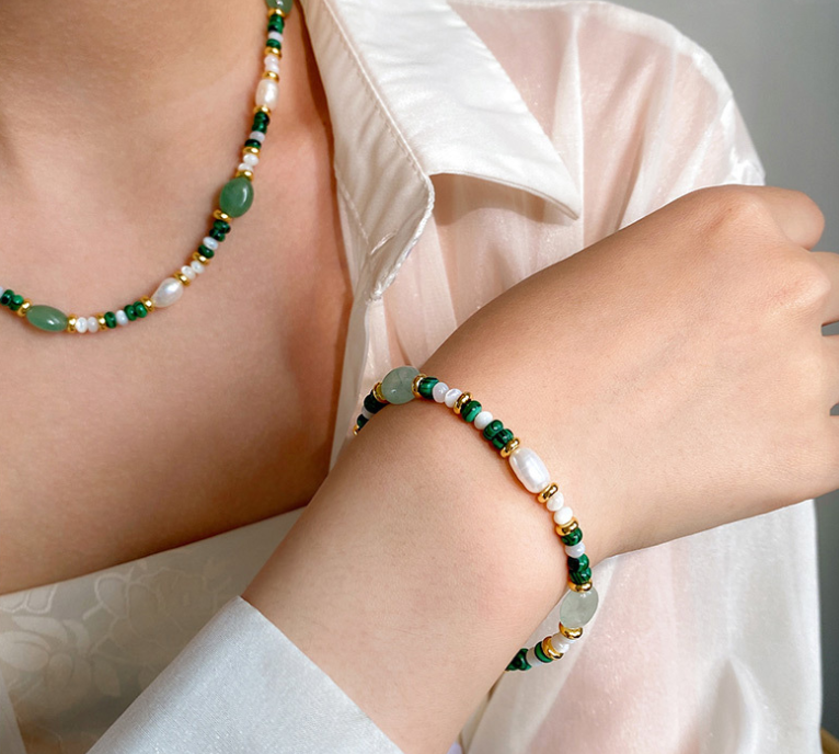 Natural freshwater pearl necklace, green malachite, dopamine necklace, accessories for women, high class, light luxury, small crowd, necklace, gift for relatives, gift for friends, surprise for sisters, birthday gift, latest fashion, women's clothing