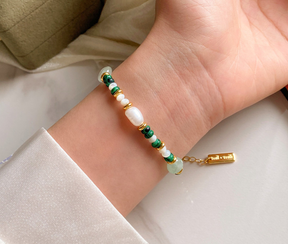 Natural freshwater pearl necklace, green malachite, dopamine necklace, accessories for women, high class, light luxury, small crowd, necklace, gift for relatives, gift for friends, surprise for sisters, birthday gift, latest fashion, women's clothing