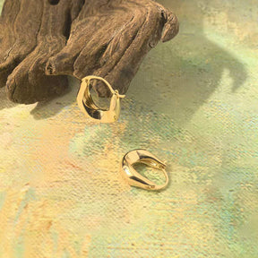 Metal ring ear clasps, simple and cool style earrings, female fashion temperament, versatile earrings, high sense, send her to friends, send sisters small lucky gifts, Thanksgiving gift box