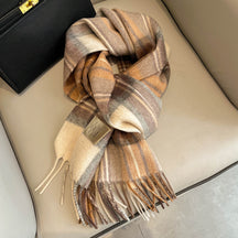 Women's scarf, unisex style, cowhide oil fruit green, pure wool, winter narrow scarf, versatile, warm, high-end scarf from England, perfect gift for boyfriend, girlfriend, friend, classmate