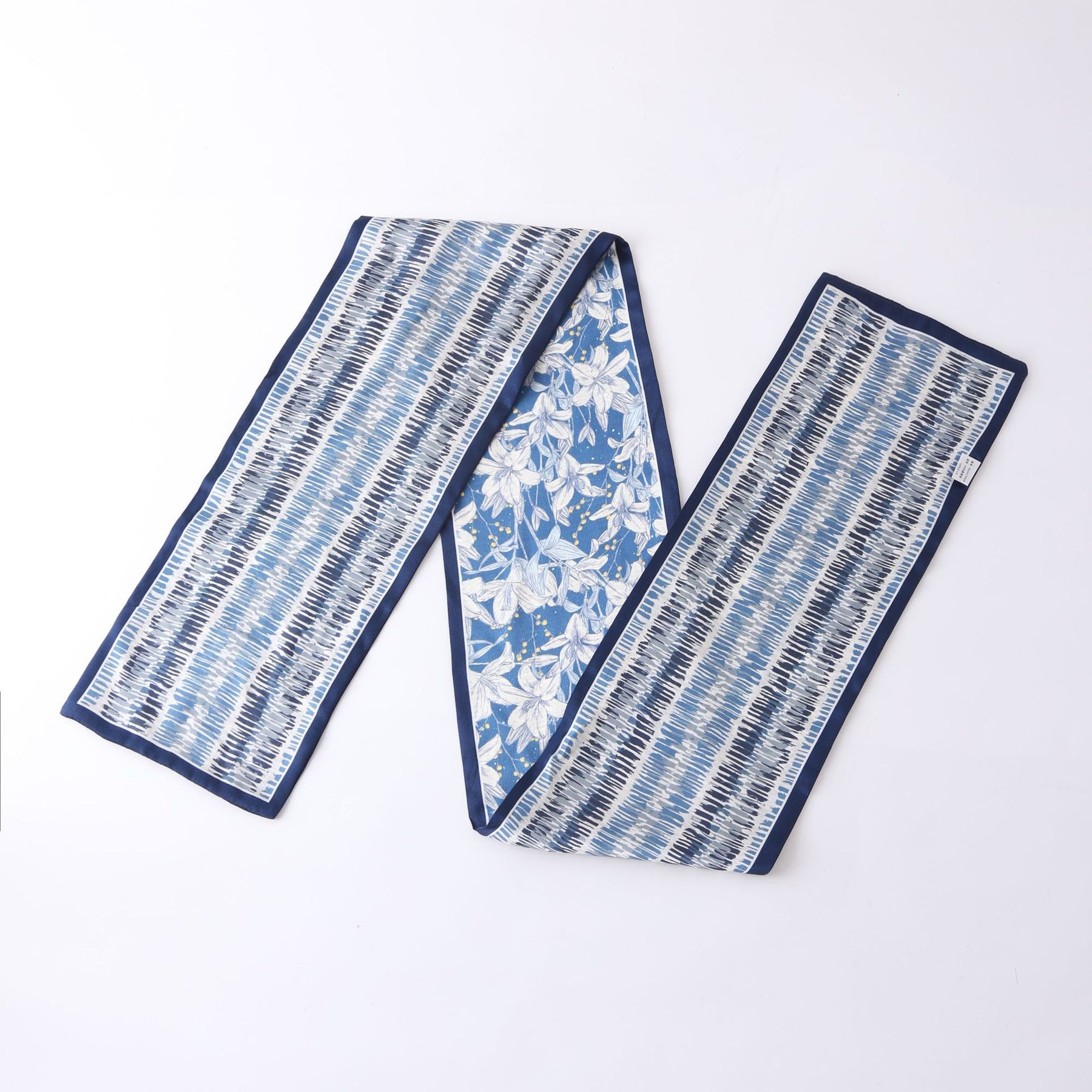 Silkworm silk scarves, thin and long stripes, printed women's fashion, versatile small scarves, ribbons, sunscreen, small silk, thoughtful gifts for friends, sisters, relatives and themselves, birthday gifts, thanksgiving gift box