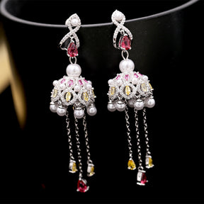European and American Heavy Industry Color Zirconia Earrings Exaggerated Personality Irregular Zirconia Earrings for Women 925 Silver Needle Conch Earrings Fashionable and Exquisite Popular Clothing Evening Gifts Dress Versatile Shining Feather Shape