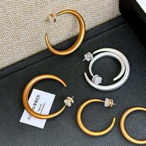 Women's Latest Earrings Moon shaped Round Earrings Silver Needle Retro Gold Silver Premium Fine Small Plain Rings Big Earrings Ring Girl Simple and Generous Earrings Earrings Earrings Earrings Give Yourself a Gift to a Friend A Gift to a sisters For