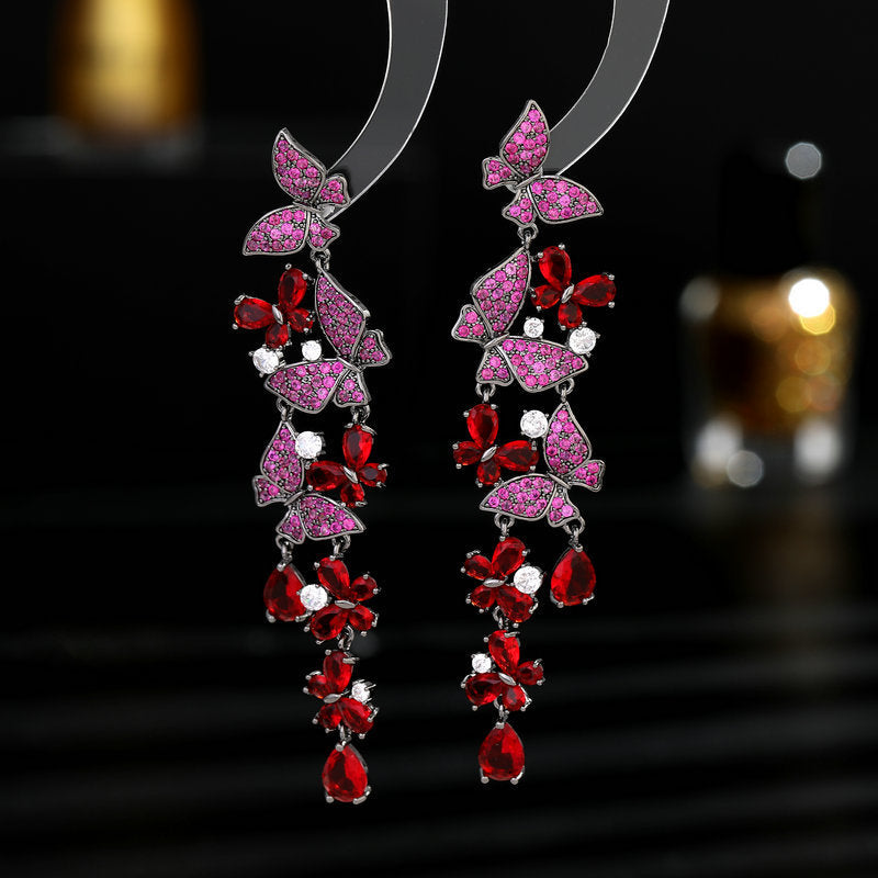 European and American Heavy Industry Color Zirconia Earrings Exaggerated Personality Irregular Zirconia Earrings for Women 925 Silver Needle Conch Earrings Fashionable and Exquisite Popular Clothing Evening Gifts Dress Versatile Shining Feather Shape