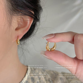 Metal ring ear clasps, simple and cool style earrings, female fashion temperament, versatile earrings, high sense, send her to friends, send sisters small lucky gifts, Thanksgiving gift box