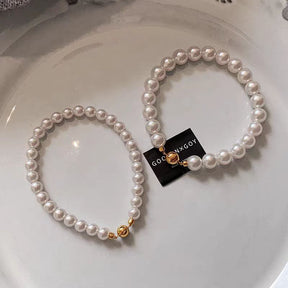 Aobai magnetic attraction large pearl bracelet women's light luxury niche exquisite bracelet high-end sense beaded jewelry new single wear simple French retro pearl bracelet, send friends to sisters, send relatives gifts, give her birthday jewelry gifts