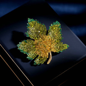 Maple Leaf Brooch New Fashion Elegant Temperament Cheongsam Coat Neckline Garment Accessories Pins Women Fixed Clothes Professional Clothes Gold Royal Blue Clothes Matching Badges Send Friends Send sisters Send Yourself Give Her Girlfriend Exquisite