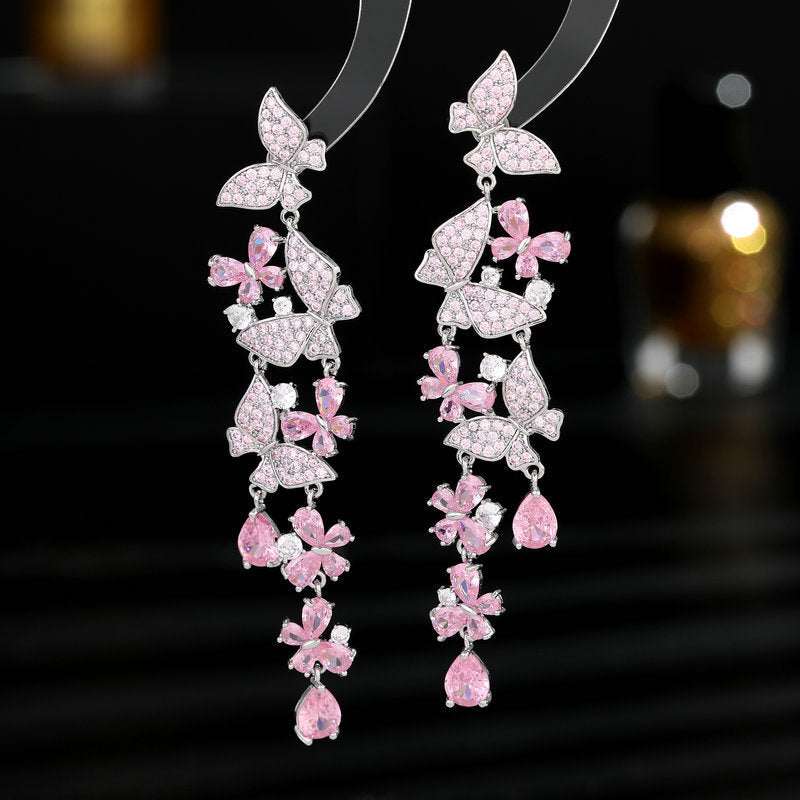 European and American Heavy Industry Color Zirconia Earrings Exaggerated Personality Irregular Zirconia Earrings for Women 925 Silver Needle Conch Earrings Fashionable and Exquisite Popular Clothing Evening Gifts Dress Versatile Shining Feather Shape