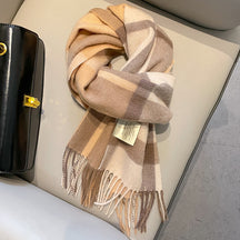 Women's scarf, unisex style, cowhide oil fruit green, pure wool, winter narrow scarf, versatile, warm, high-end scarf from England, perfect gift for boyfriend, girlfriend, friend, classmate