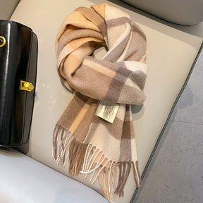 Women's scarf, unisex style, cowhide oil fruit green, pure wool, winter narrow scarf, versatile, warm, high-end scarf from England, perfect gift for boyfriend, girlfriend, friend, classmate