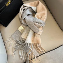 Women's scarf, unisex style, cowhide oil fruit green, pure wool, winter narrow scarf, versatile, warm, high-end scarf from England, perfect gift for boyfriend, girlfriend, friend, classmate