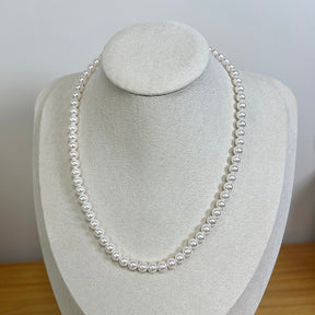 Magnetic Pearl Necklace Neckchain Overlay Accessories for Women 2025 New High grade Light luxury Small crowd Collar Chain to send friends to her sisters Birthday gifts to girls jewelry gifts for themselves