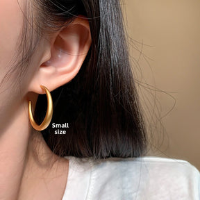 Women's Latest Earrings Moon shaped Round Earrings Silver Needle Retro Gold Silver Premium Fine Small Plain Rings Big Earrings Ring Girl Simple and Generous Earrings Earrings Earrings Earrings Give Yourself a Gift to a Friend A Gift to a sisters For