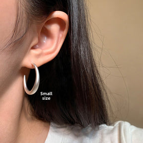 Women's Latest Earrings Moon shaped Round Earrings Silver Needle Retro Gold Silver Premium Fine Small Plain Rings Big Earrings Ring Girl Simple and Generous Earrings Earrings Earrings Earrings Give Yourself a Gift to a Friend A Gift to a sisters For